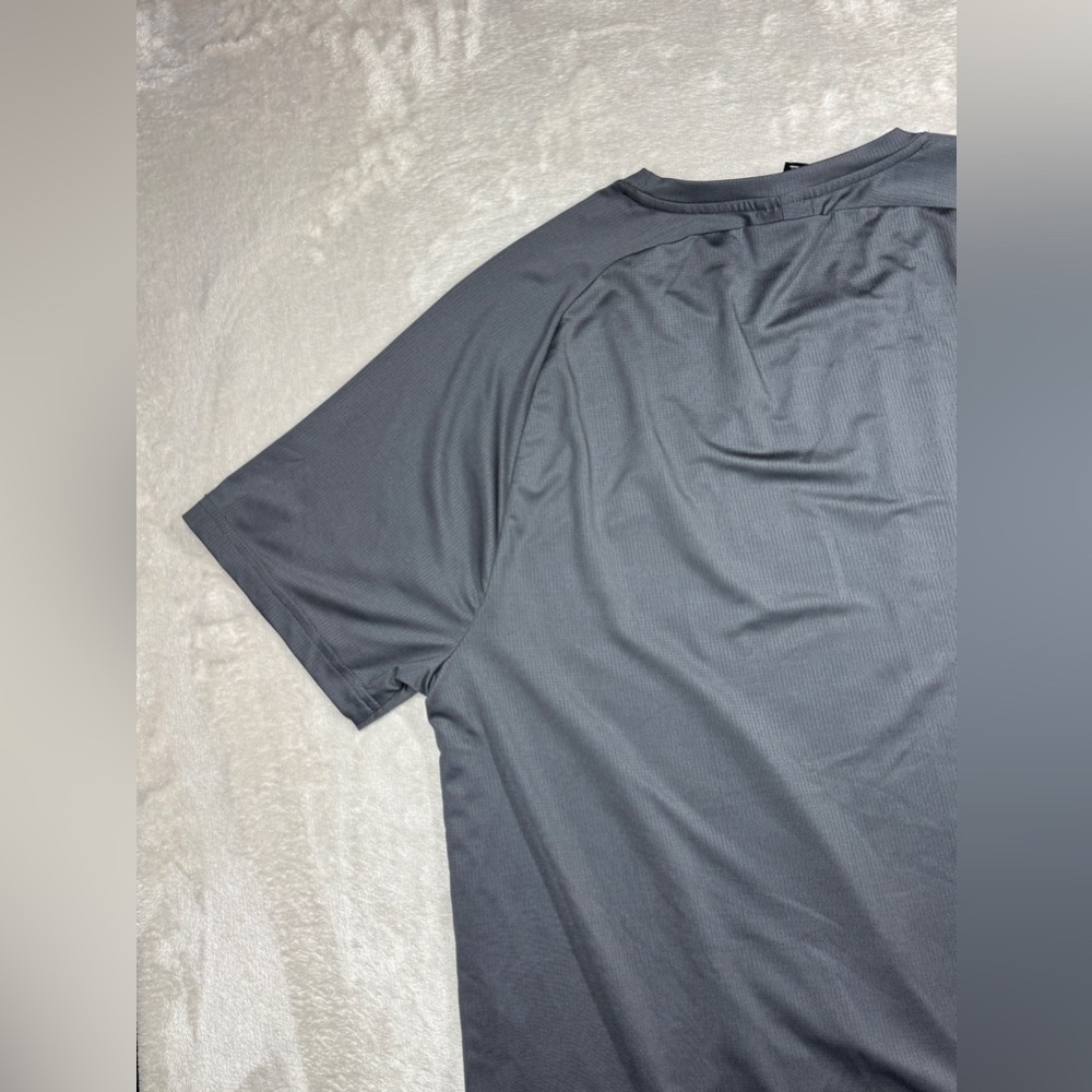 Spyder Men’s Dark Charcoal Grey Athletic Active Crewneck Short Sleeves Tee XL - Picture 10 of 14